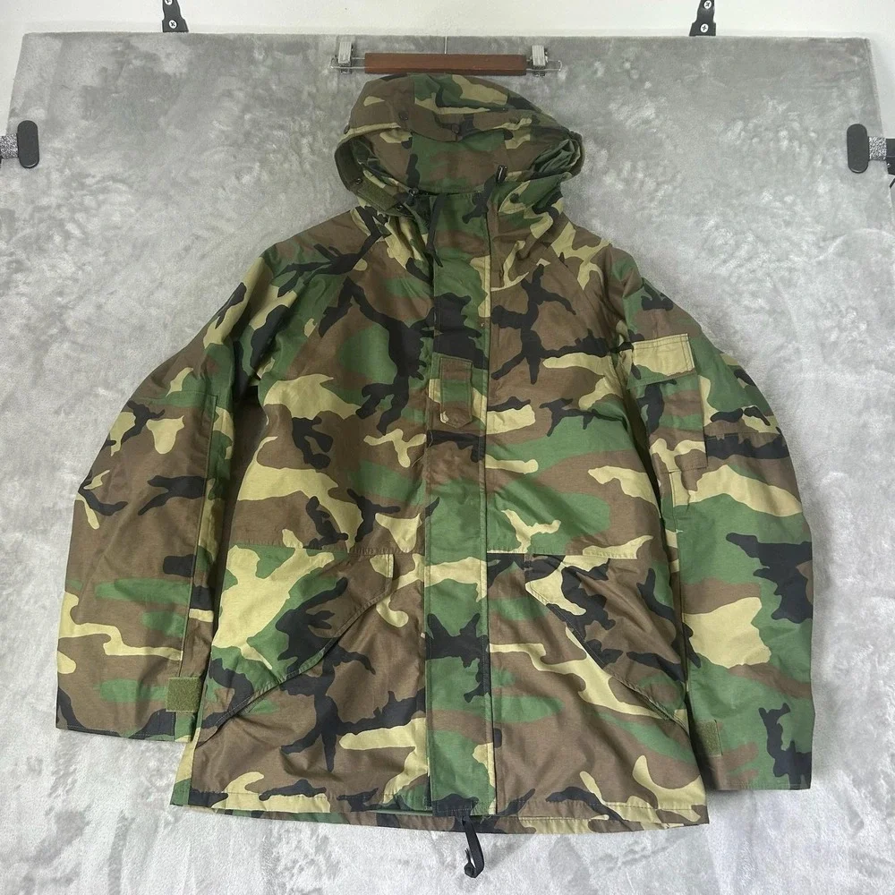 Vintage Tennier Industries Coat Mens Medium Green Camo Hooded Parka USA Military
